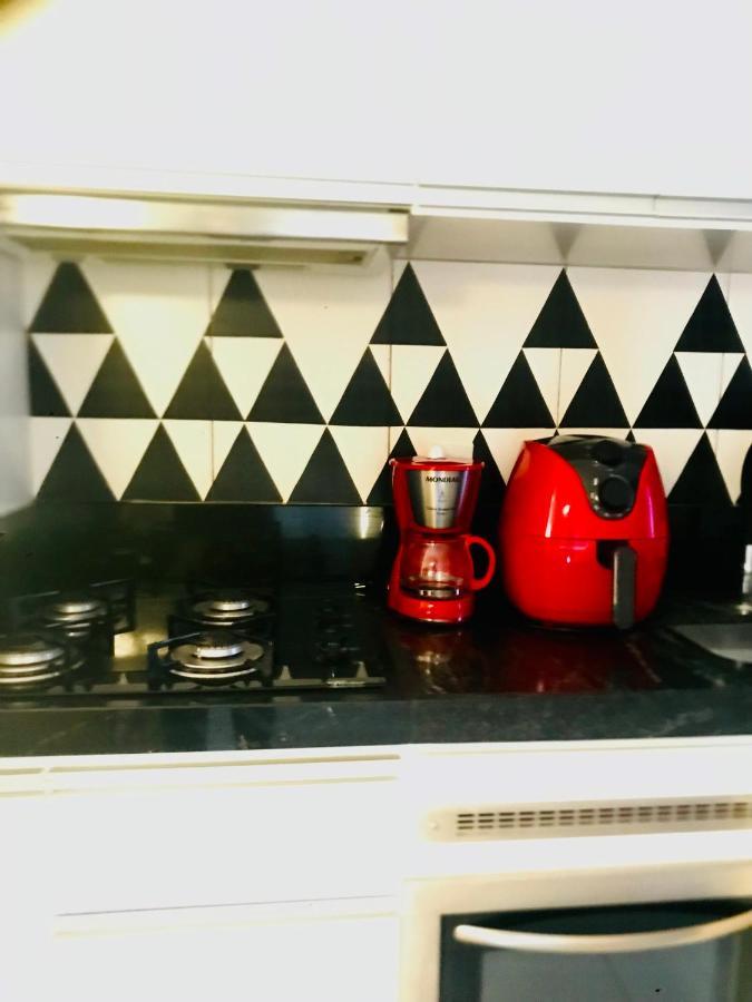 Sinta-Se Em Casa! Ap Novo, Aconchegante E Funcional- Otima Localizacao Appartement Montes Claros Buitenkant foto