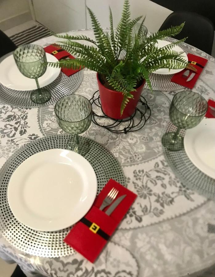 Sinta-Se Em Casa! Ap Novo, Aconchegante E Funcional- Otima Localizacao Appartement Montes Claros Buitenkant foto